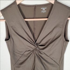 Patagonia tank top twist front